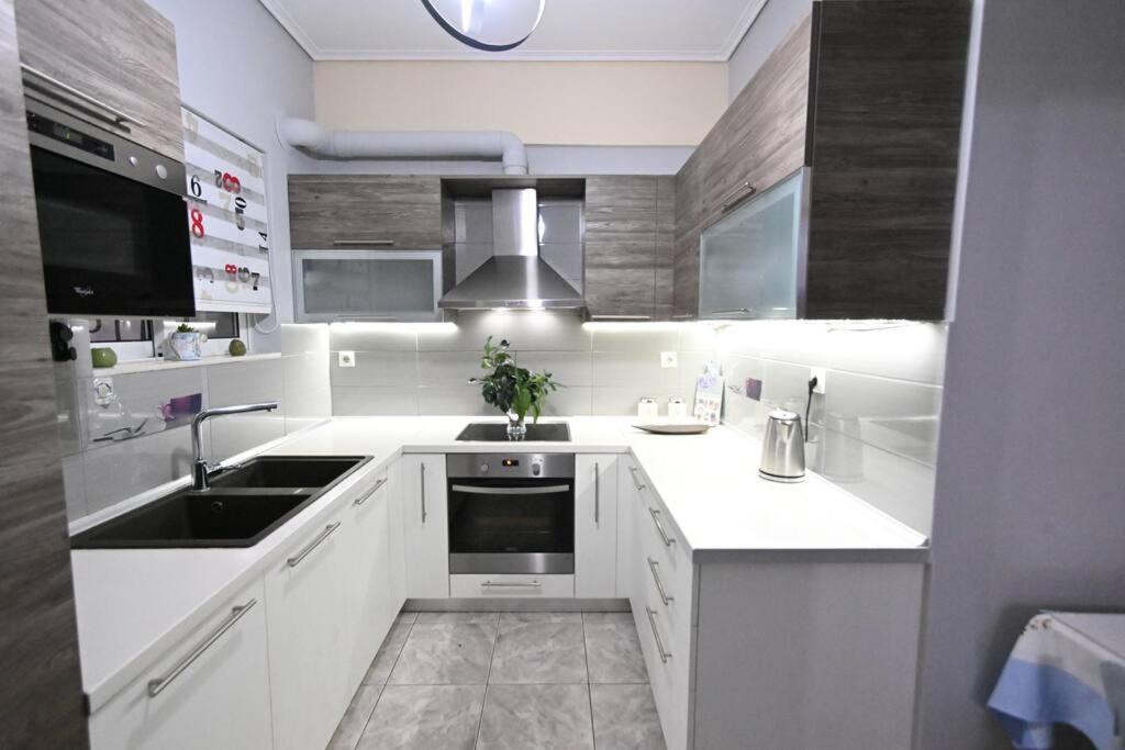 Lili'S Apartment إلفسينا المظهر الخارجي الصورة